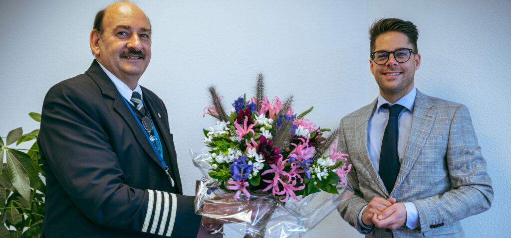 Invorderingsbedrijf legt beslag op vliegtuig tus airways | deurwaarder inschakelen